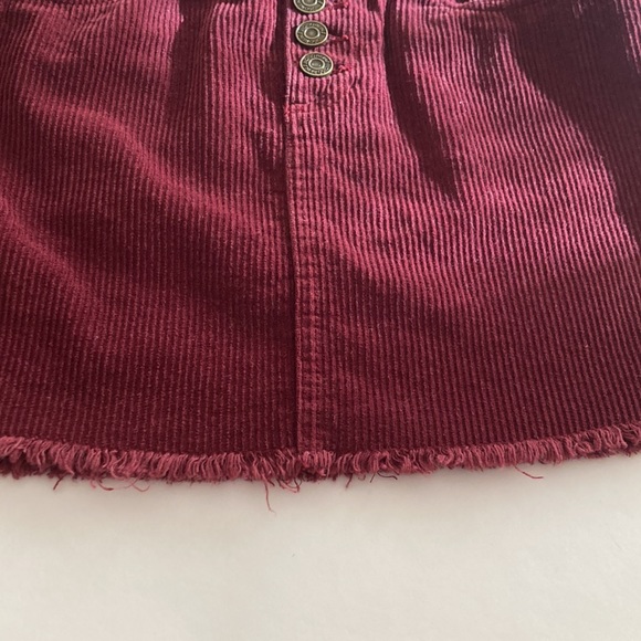 Trendy Corduroy Mini Skirt - Picture 4 of 8